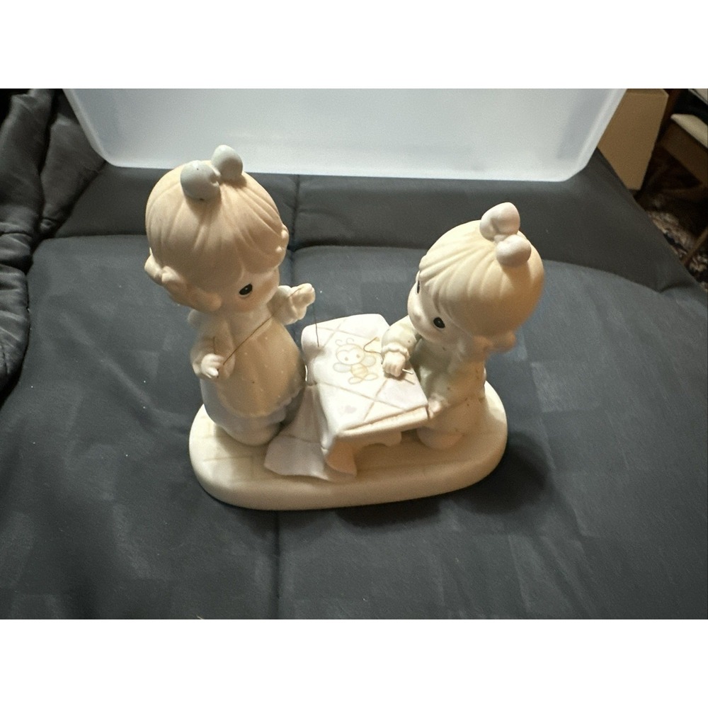 Precious Moments Friends Are Forever Sew Bee It Figurine 455903 1998 Porcelain